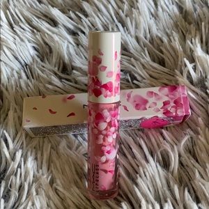 MAC Boom, Boom, Bloom Lipglass - pink -a -boo